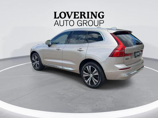 Bright 2023 Volvo XC60 B5 Ultimate Bright Theme
