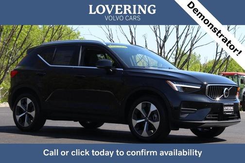 2025 Volvo XC40 B5 Core Bright Theme