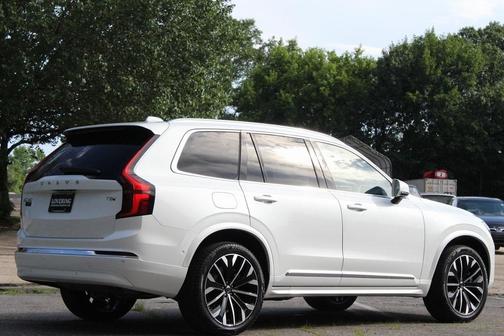 2025 Volvo XC90 Plug-In Hybrid T8 Ultra 7-Seater