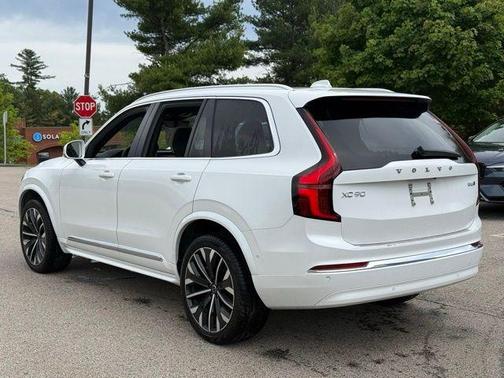 Crystal White Pearl 2026 Volvo XC90 B6 Plus 7-Seater