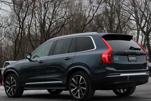 2023 Volvo XC90 B6 Plus 7-Seater