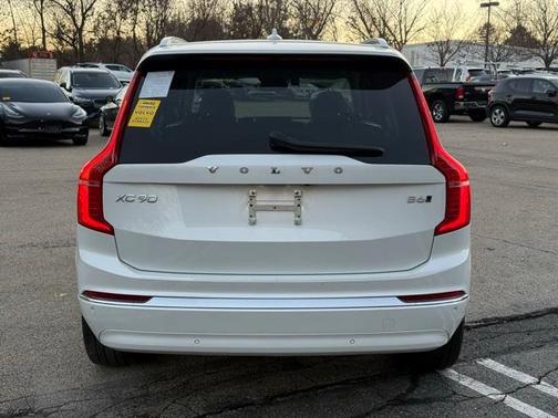 2025 Volvo XC90 B6 Plus 7-Seater