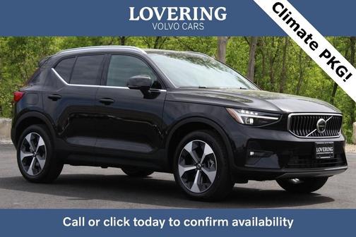 2025 Volvo XC40 B5 Plus Bright Theme