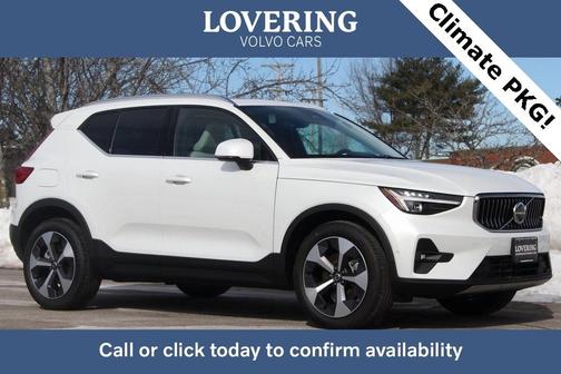 2025 Volvo XC40 B5 Plus Bright Theme