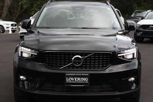 2026 Volvo XC40 B5 Plus