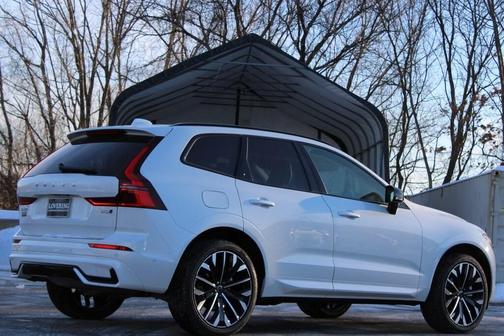 2026 Volvo XC60 B5 Ultra