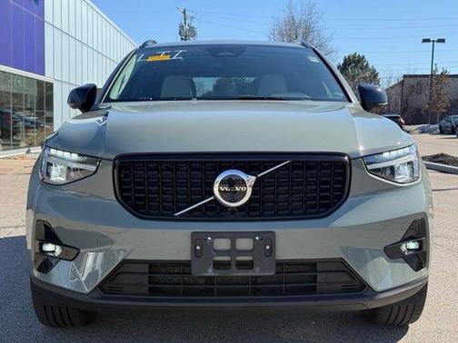 Sage Green Metallic 2023 Volvo XC40 B5 Plus Dark Theme