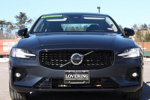 2025 Volvo S60 B5 Plus