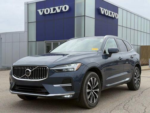 2023 Volvo XC60 B5 Plus Bright Theme