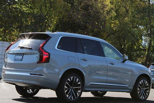 2026 Volvo XC90 B6 Plus 7-Seater