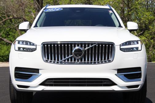 2024 Volvo XC90 Recharge Plug-In Hybrid T8 Ultimate Bright Theme 7-Seater