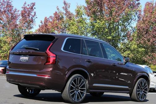 2026 Volvo XC90 B6 Plus 7-Seater
