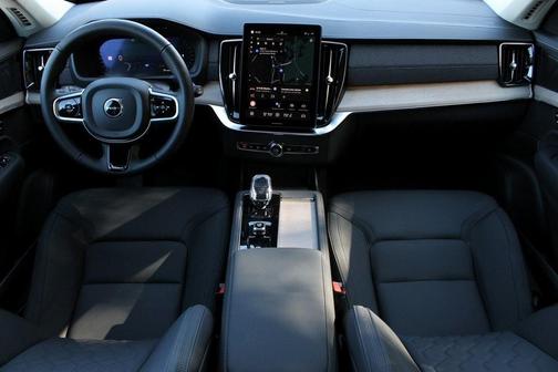 2026 Volvo XC90 B6 Plus 7-Seater