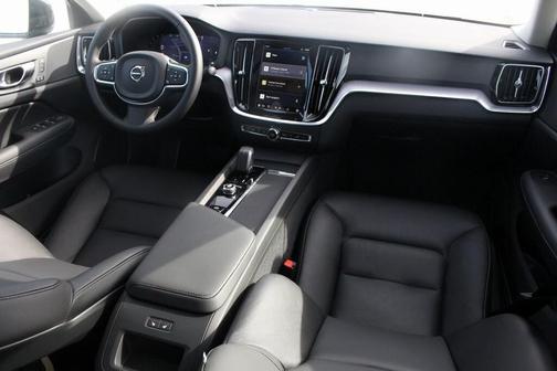 2025 Volvo S60 B5 Core