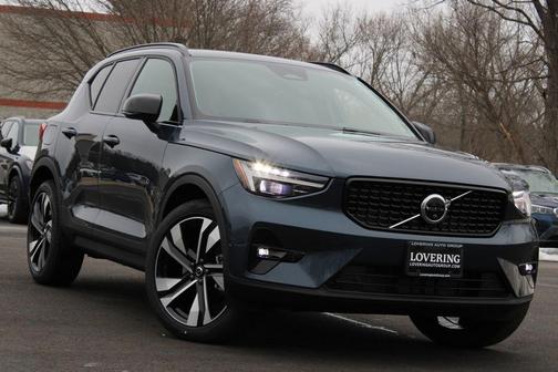 2026 Volvo XC40 B5 Ultra