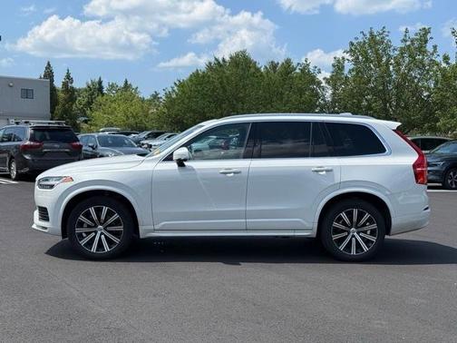 2023 Volvo XC90 B5 Core