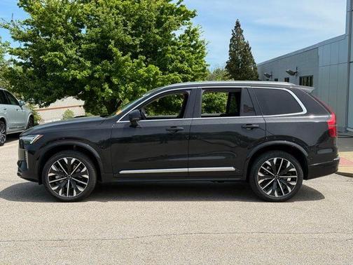 Onyx Black Metallic 2026 Volvo XC90 B6 Plus 7-Seater