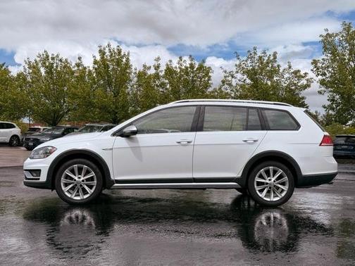 2018 Volkswagen Golf Alltrack TSI SE