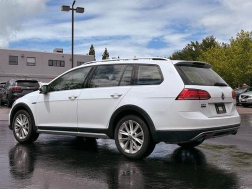 2018 Volkswagen Golf Alltrack TSI SE