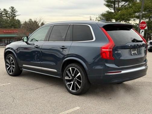 2023 Volvo XC90 B6 Plus 6-Seater