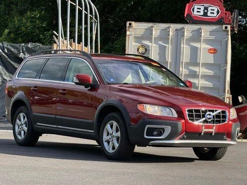 Flamenco Red Metallic 2011 Volvo XC70 3.2