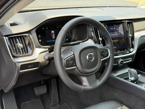 2024 Volvo S60 B5 Core Dark Theme