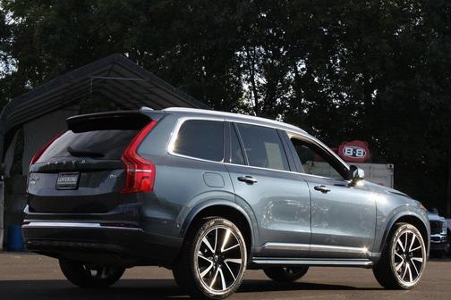 2024 Volvo XC90 B6 Plus Bright Theme 7-Seater