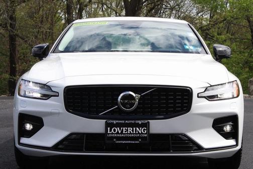 2025 Volvo S60 B5 Plus