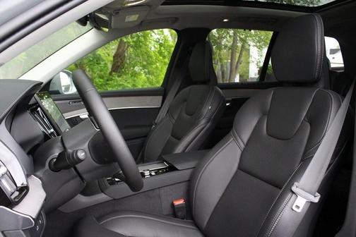 2025 Volvo XC90 Plug-In Hybrid T8 Ultra 7-Seater