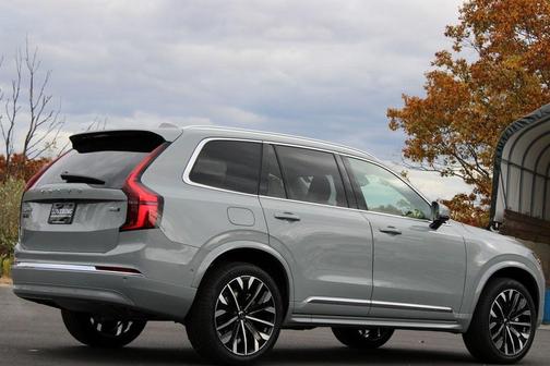 2026 Volvo XC90 B6 Plus 6-Seater