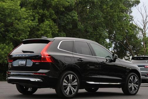 2022 Volvo XC60 B5 Inscription