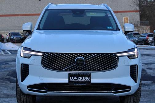 2025 Volvo XC90 B6 Plus 7-Seater