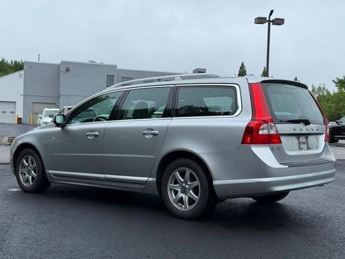 2010 Volvo V70 3.2