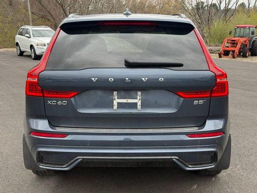 Denim Blue Metallic 2023 Volvo XC60 B5 Plus Dark Theme