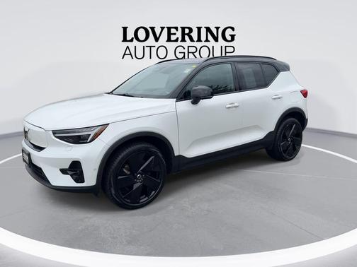 Crystal White Metallic 2023 Volvo XC40 Recharge Pure Electric Twin Ultimate