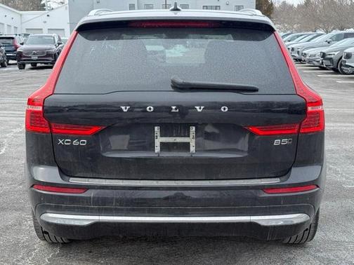 2023 Volvo XC60 B5 Plus Bright Theme