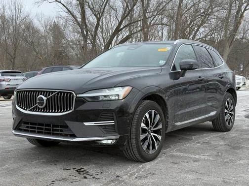 2023 Volvo XC60 B5 Plus Bright Theme