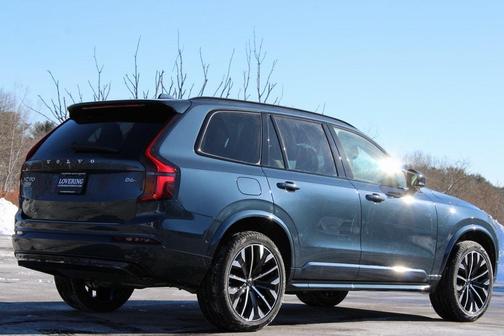 2026 Volvo XC90 B6 Ultra Dark Theme 7-Seater