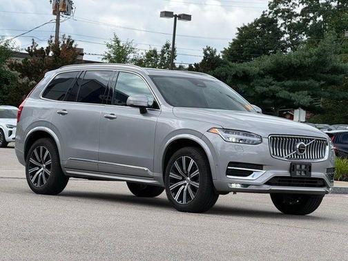 Silver 2023 Volvo XC90 B6 Plus 7-Seater