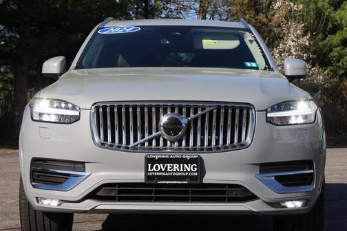 2024 Volvo XC90 B5 Plus Bright Theme
