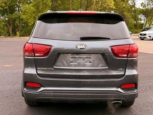2019 Kia Sorento S