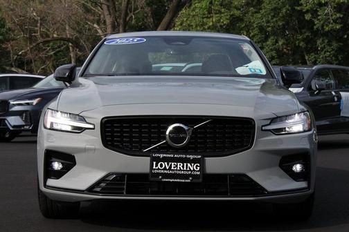 2025 Volvo S60 B5 Core
