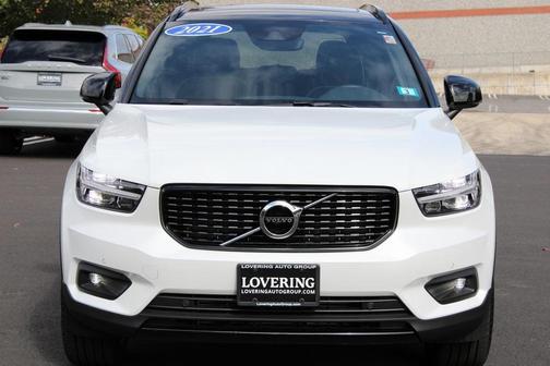 2021 Volvo XC40 T5 R-Design