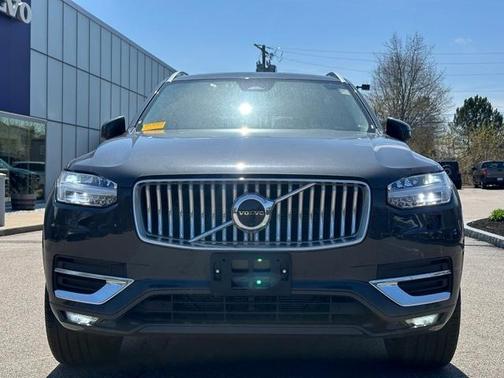 2024 Volvo XC90 B5 Plus Bright Theme