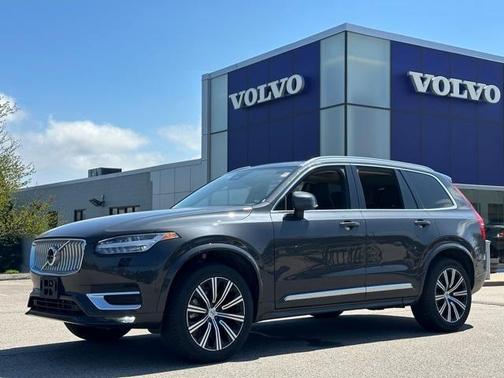 2024 Volvo XC90 B5 Plus Bright Theme