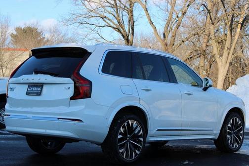 2026 Volvo XC90 B6 Ultra 7-Seater