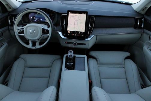 2026 Volvo XC90 B6 Ultra 7-Seater