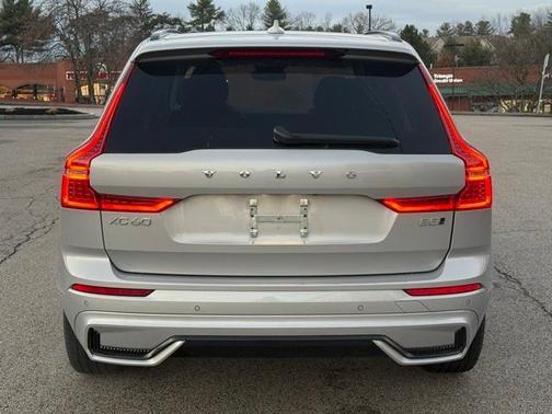 2025 Volvo XC60 B5 Plus