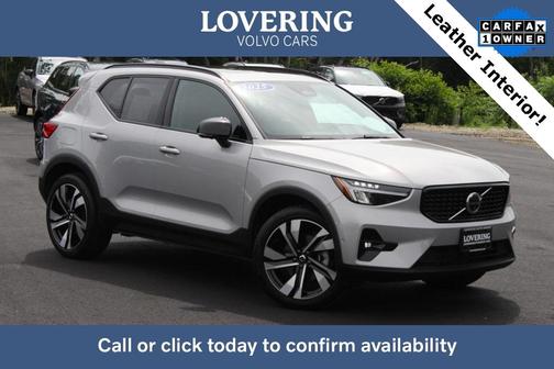 2025 Volvo XC40 B5 Plus Dark Theme
