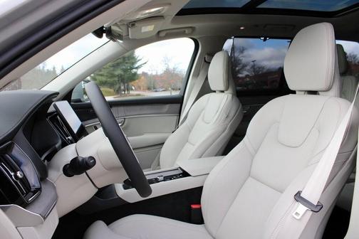 2026 Volvo XC90 B5 Ultra 7-Seater